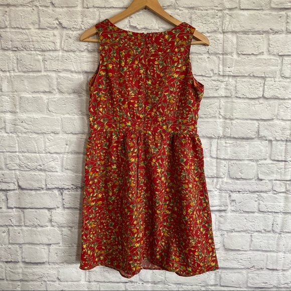 MOON Floral Dress with cut out Detail - Picture 2 of 9